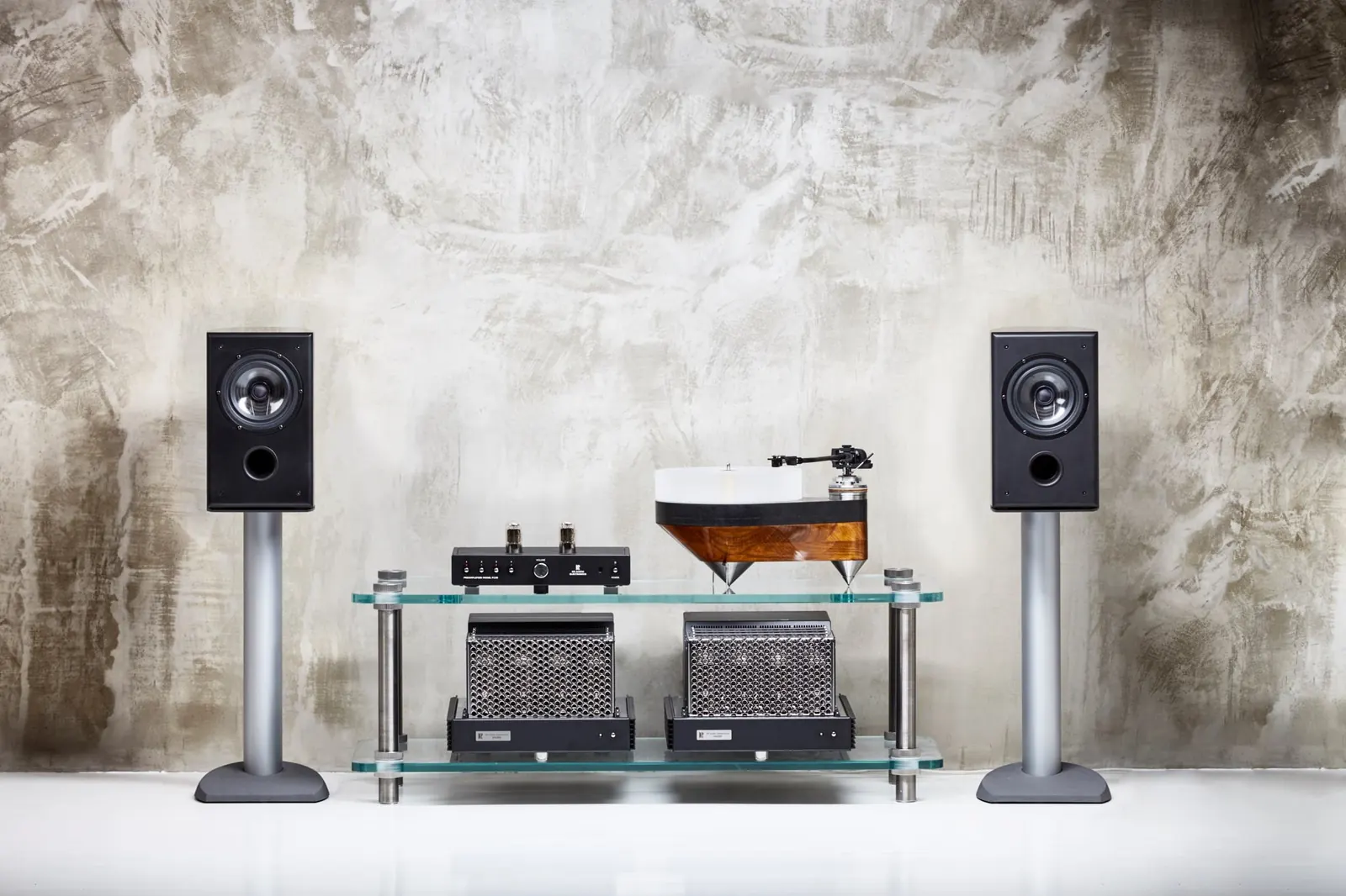 Stereo sestava s gramofonem